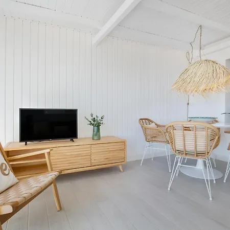 Casa De La Playa. House With Magnificent Sea Apartment Malaga