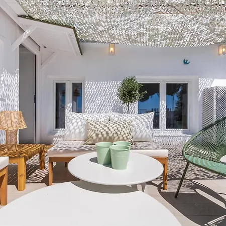 Casa De La Playa. House With Magnificent Sea Apartment Malaga